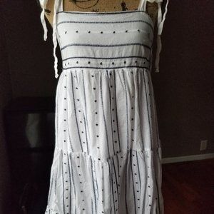 100% cotton Cute white summer sundress with tie straps